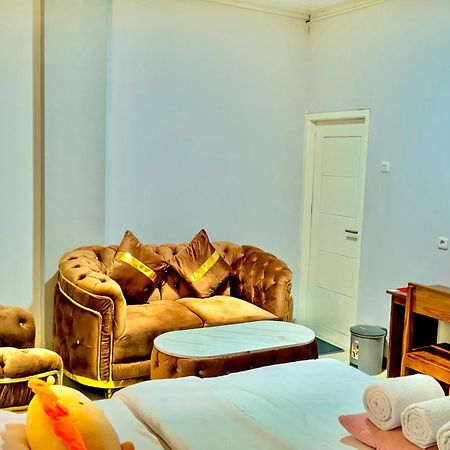 La Geiro Villa ラブハン・バジョ エクステリア 写真